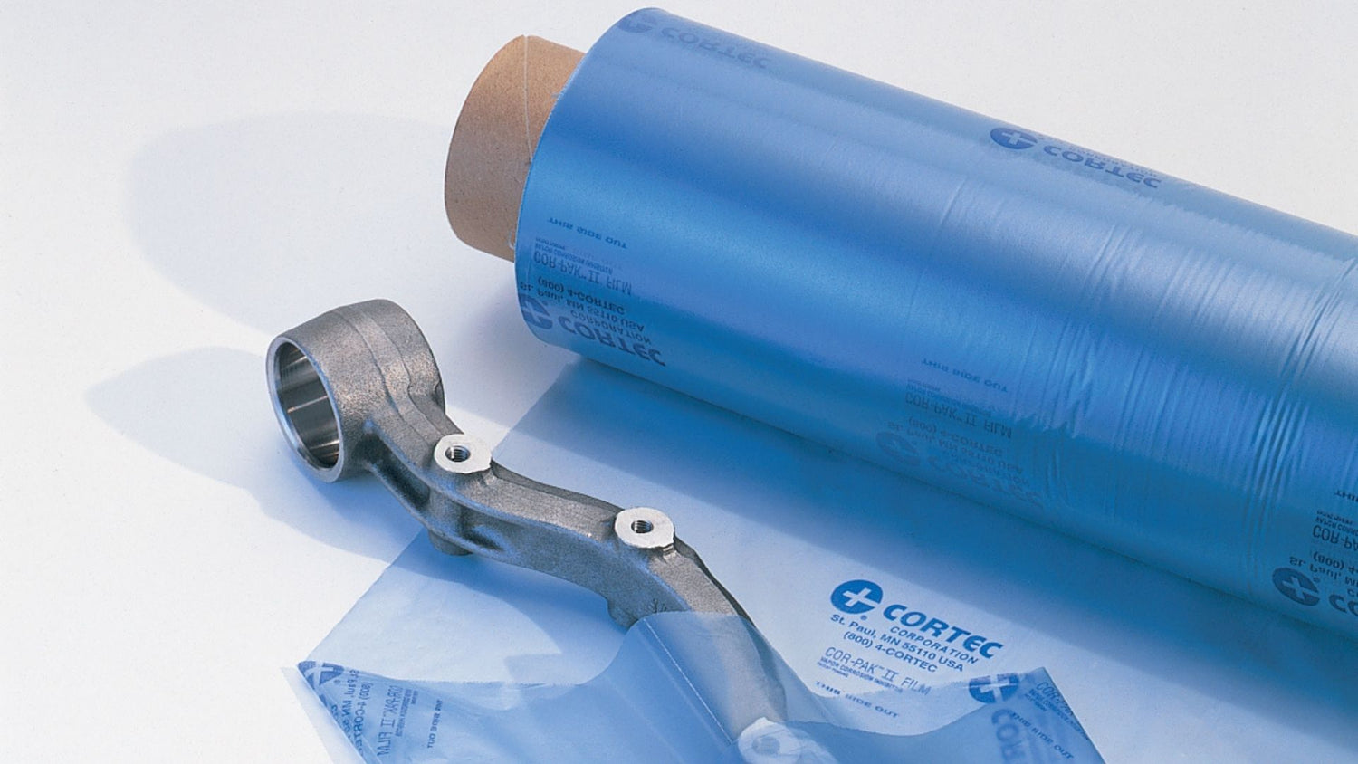 VCI packaging film for rust prevention of metal parts